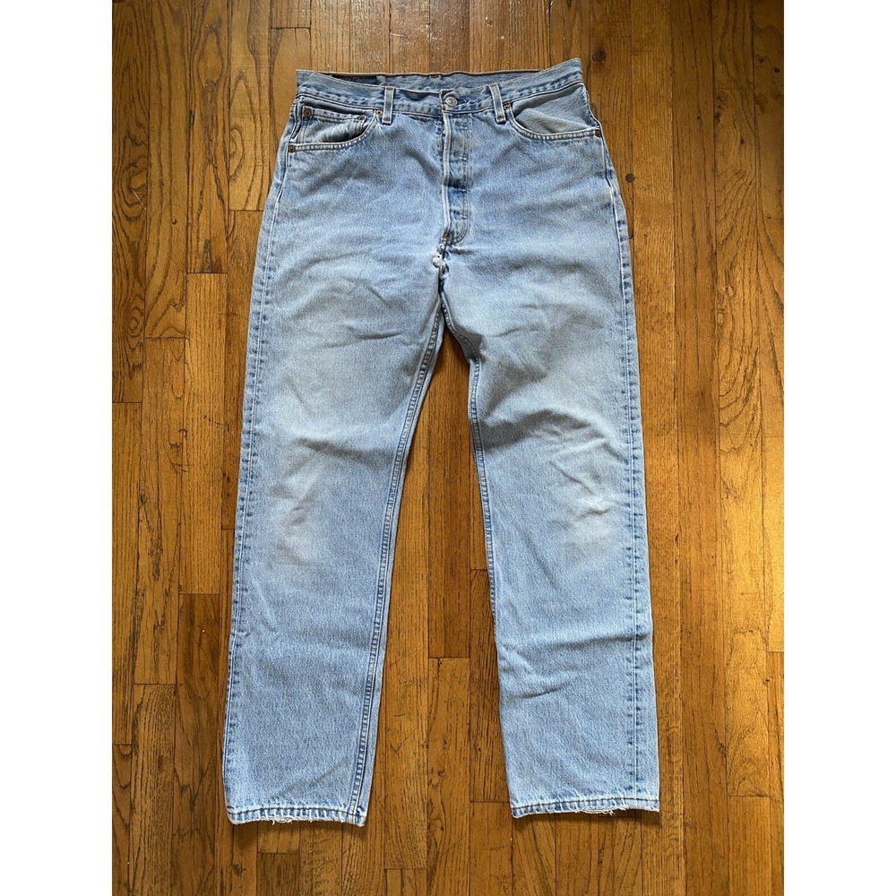 Vintage Levi's 501xx Denim Jeans Light wash Blue Made In USA 34x32, actual 32x30